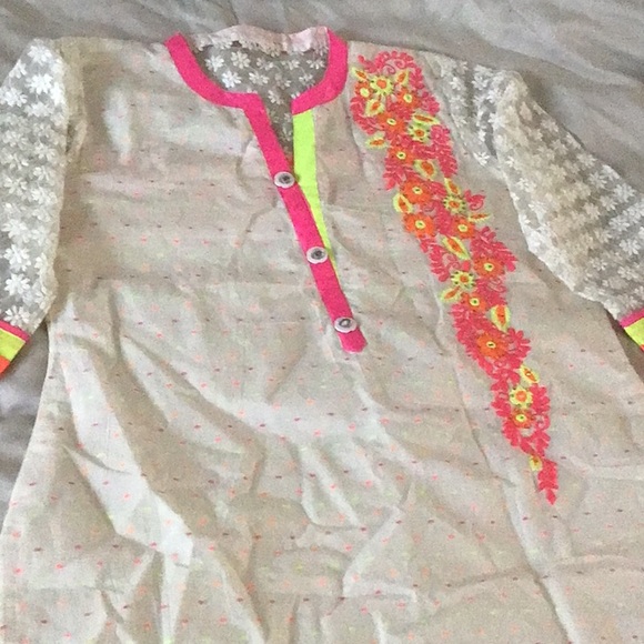 Ladies shalwar kameez - Picture 2 of 4